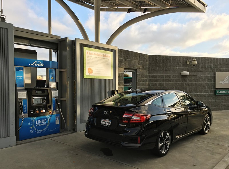 Emeryville hydrogen Station honda clarity fuel cell 2