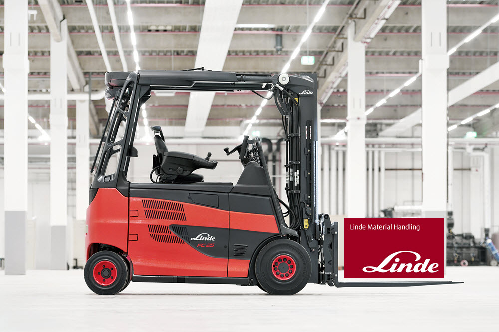 Extraordinary forklift meets an extraordinary drive concept the Linde Roadster with fuel cell drive2 3